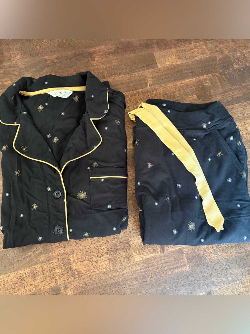 Soma Black Star-Print 2pc Pajama Set with Gold Trim Long Sleeve /Pants